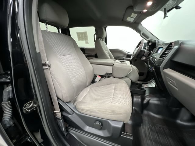 Used 2017 Ford F150 XLT AWD/4WD image 24