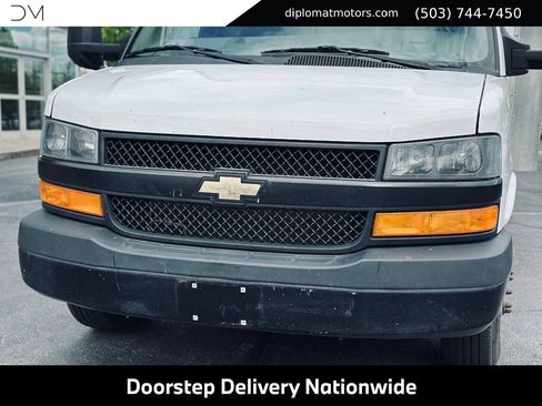Used 2021 Chevrolet Express 4500 Extended w/ Power Convenience Package RWD image 14