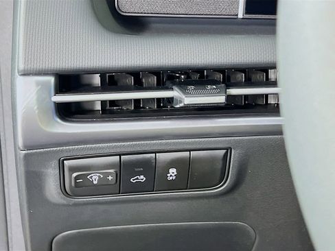 New 2026 Hyundai Santa Cruz SE AWD/4WD image 9