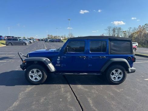 Used 2019 Jeep Wrangler Unlimited Sport S image 6