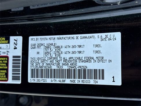 Used 2024 Toyota Tacoma TRD Off-Road image 32