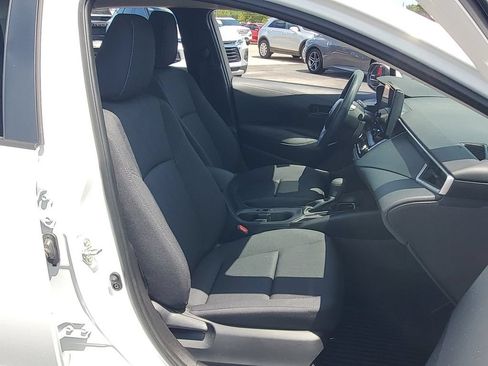 Used 2025 Toyota Corolla LE FWD image 27