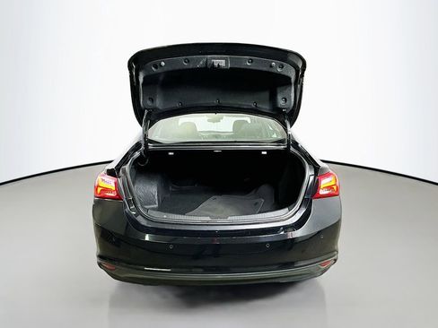 Used 2022 Chevrolet Malibu LT image 33