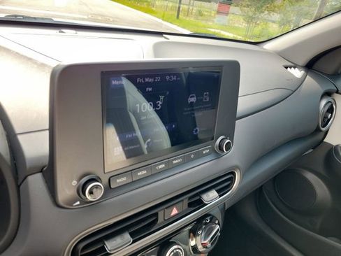 Used 2022 Hyundai Kona SEL FWD image 20