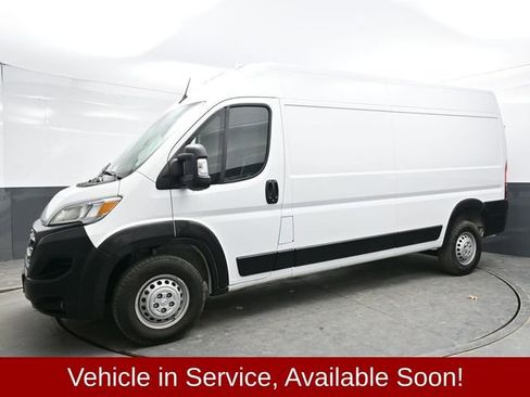 Used 2025 RAM ProMaster 2500 w/ Convenience Group image 3
