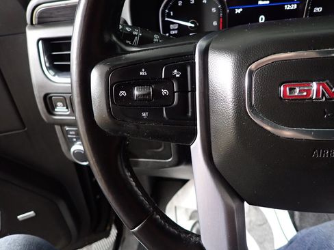 Used 2021 GMC Yukon XL SLT AWD/4WD image 29