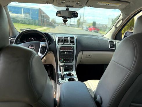 Used 2007 GMC Acadia SLT w/ Convenience Package image 18