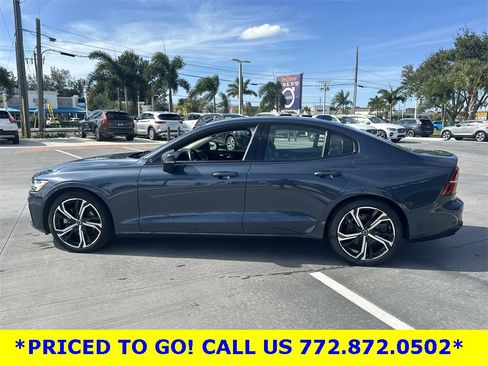 Used 2024 Volvo S60 B5 Core image 9
