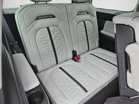 Used 2023 Rivian R1S Adventure AWD/4WD image 18
