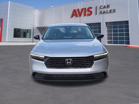 Used 2025 Honda Accord SE image 2