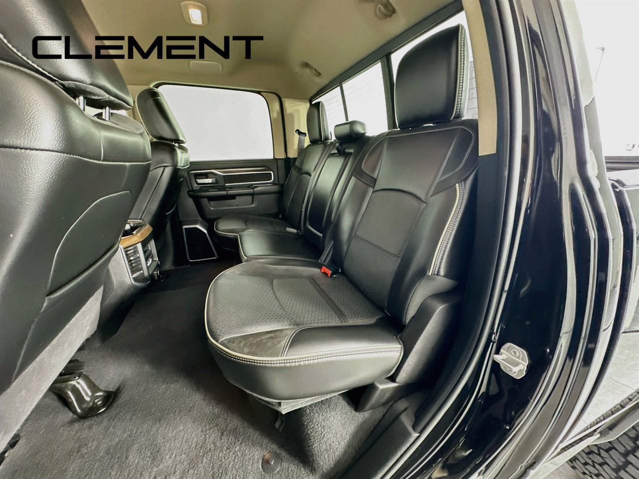 Used 2022 RAM 2500 Laramie AWD/4WD image 32