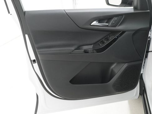 New 2026 Chevrolet Equinox LT w/ Safety and Technology Package FWD image 12