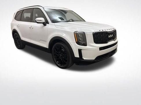 Used 2022 Kia Telluride EX w/ EX Premium Package AWD/4WD image 3