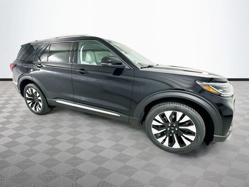New 2026 Ford Explorer Platinum w/ LUX Leather Package AWD/4WD image 4