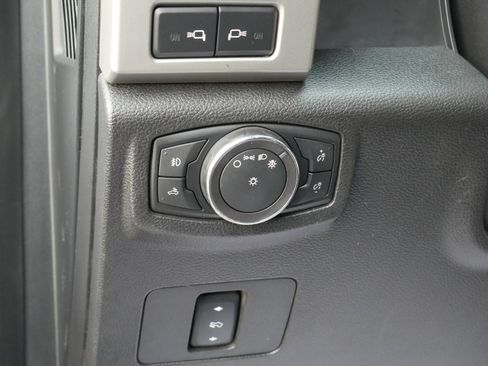 Used 2017 Ford F250 Lariat image 5