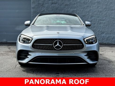 Used 2021 Mercedes-Benz E 350 4MATIC Sedan image 4
