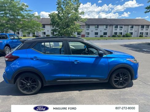 Used 2021 Nissan Kicks SR FWD image 3