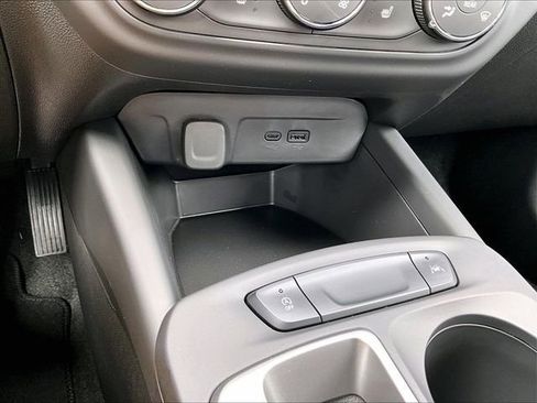 New 2026 Chevrolet Trax RS w/ Driver Confidence Package FWD image 24