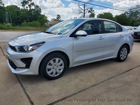 Used 2022 Kia Rio LX image 1