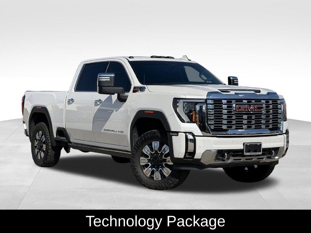 Used 2024 GMC Sierra 2500 Denali w/ Denali Reserve Package AWD/4WD image 2