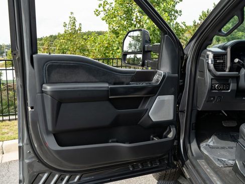 New 2026 Ford F250 Platinum w/ FX4 Off-Road Package AWD/4WD image 28