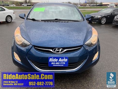 Used 2013 Hyundai Elantra GLS w/ Preferred Pkg FWD image 2