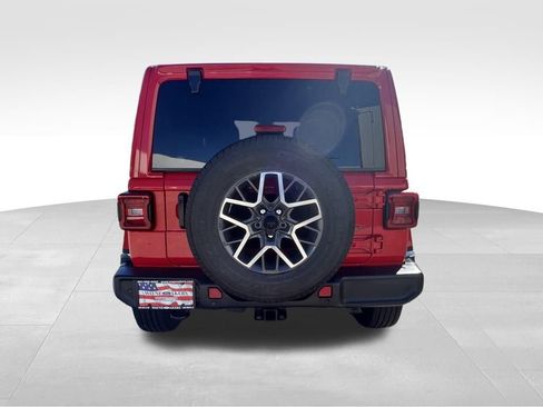 Used 2024 Jeep Wrangler Sahara w/ Technology Group image 5