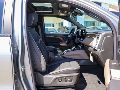 New 2026 GMC Canyon Denali image 30