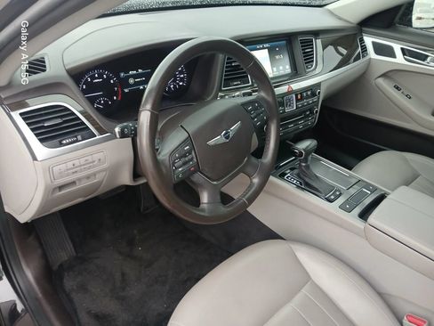 Used 2018 Genesis G80 3.8 RWD image 7