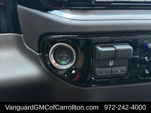 New 2026 GMC Sierra 1500 SLT AWD/4WD image 18