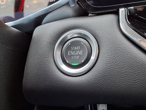 New 2026 GMC Canyon Elevation w/ Convenience Package image 9