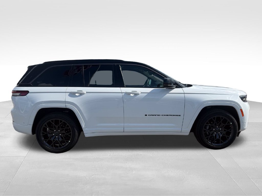 New 2027 Jeep Grand Cherokee Summit AWD/4WD image 29