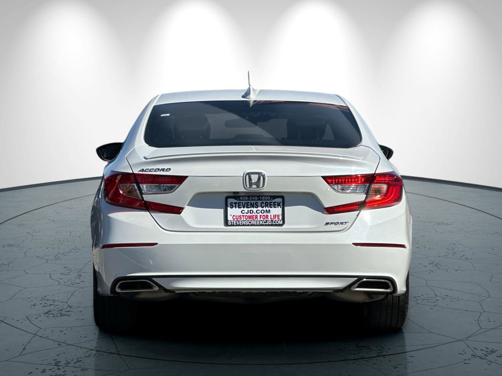 Used 2018 Honda Accord Sport image 5
