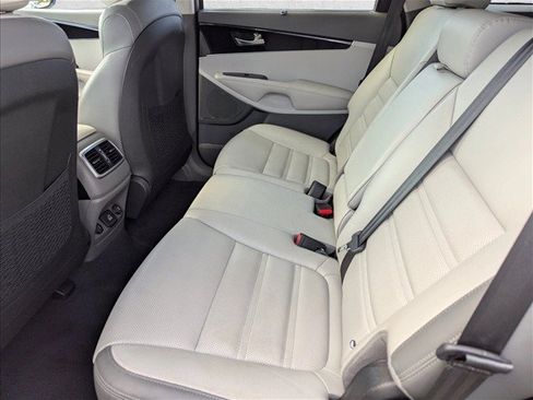 Used 2019 Kia Sorento SX FWD image 26