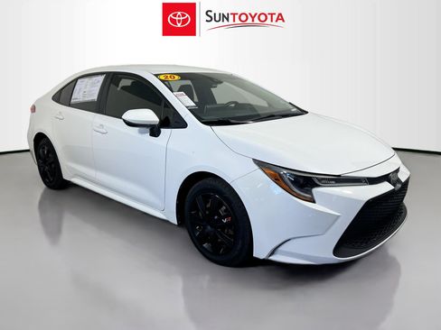 Used 2020 Toyota Corolla LE image 1