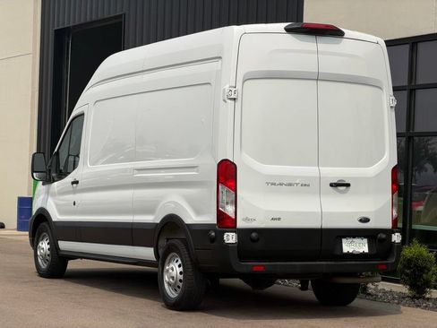 Used 2025 Ford Transit 250 148 High Roof AWD image 3