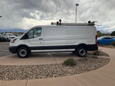 Used 2018 Ford Transit 250 148 Low Roof RWD image 5