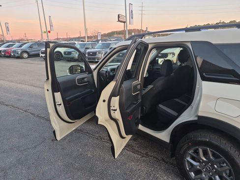 New 2025 Ford Bronco Sport Big Bend image 14