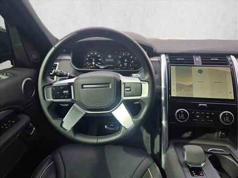 Used 2023 Land Rover Discovery S R-Dynamic image 19
