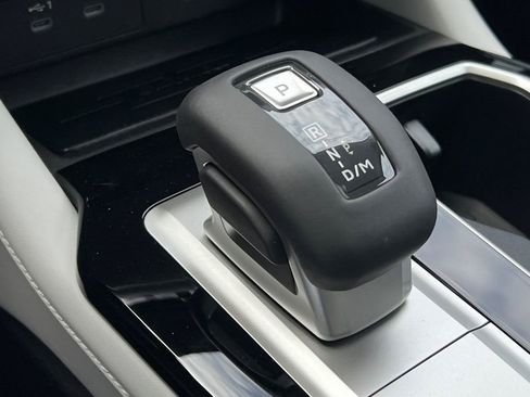 New 2026 Mitsubishi Outlander SE image 23