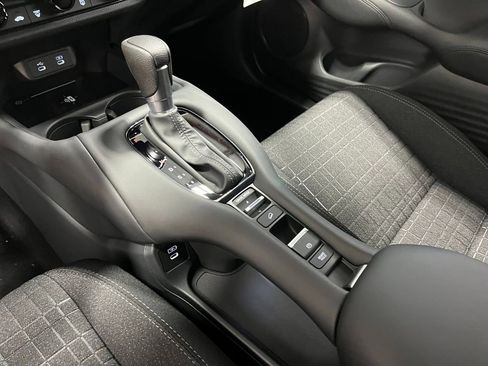 New 2026 Honda HR-V LX image 13