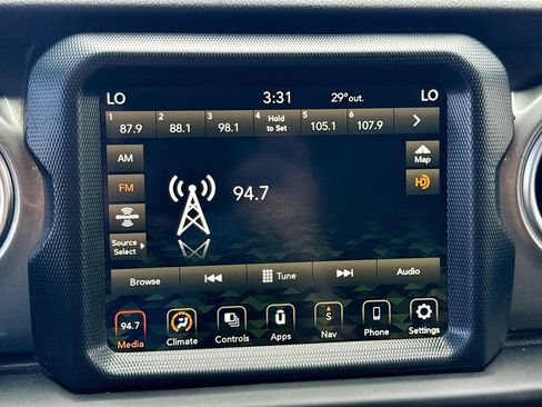Certified 2022 Jeep Wrangler Unlimited Sahara AWD/4WD image 16