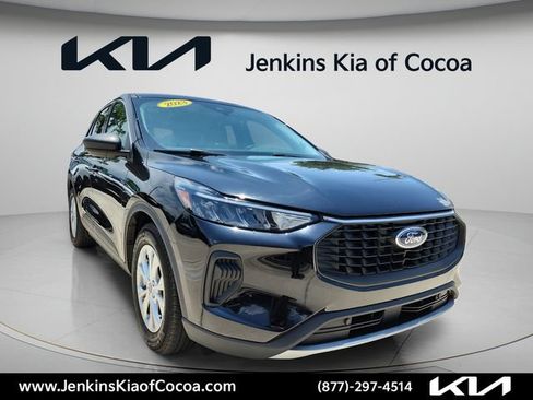 Used 2023 Ford Escape Active FWD image 2