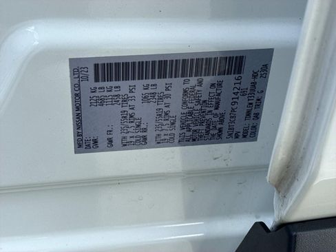 Used 2023 Nissan Rogue SL w/ SL Premium Package image 30