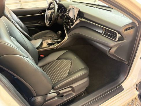 Used 2023 Toyota Camry SE w/ Convenience Package FWD image 25