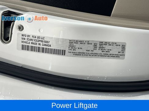 Used 2023 Chrysler Voyager LX FWD image 14