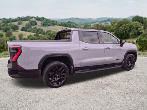 Certified 2026 GMC Sierra EV Elevation AWD/4WD image 11