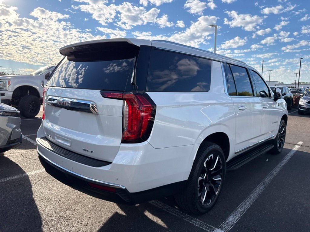 Used 2022 GMC Yukon XL SLT w/ SLT Premium Package AWD/4WD image 8
