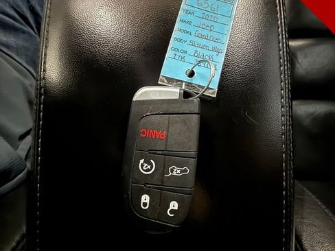 Used 2020 Jeep Grand Cherokee Limited image 24