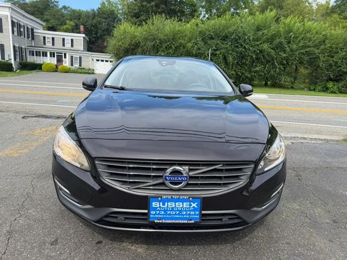 Used 2015 Volvo S60 T5 FWD image 2